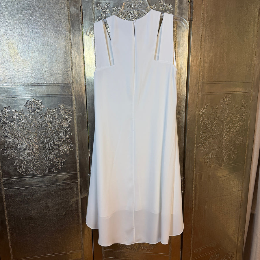 Front view of Luna Luz Textured Linen-Blend Dress Size M