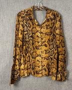 64 - Alice + Olivia Snakeskin-Print Blouse Size M — photo 1: front view
