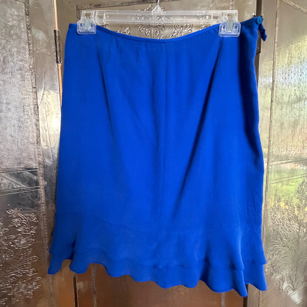 100 - Blue Scallop-Hem Skirt — photo 1: front view