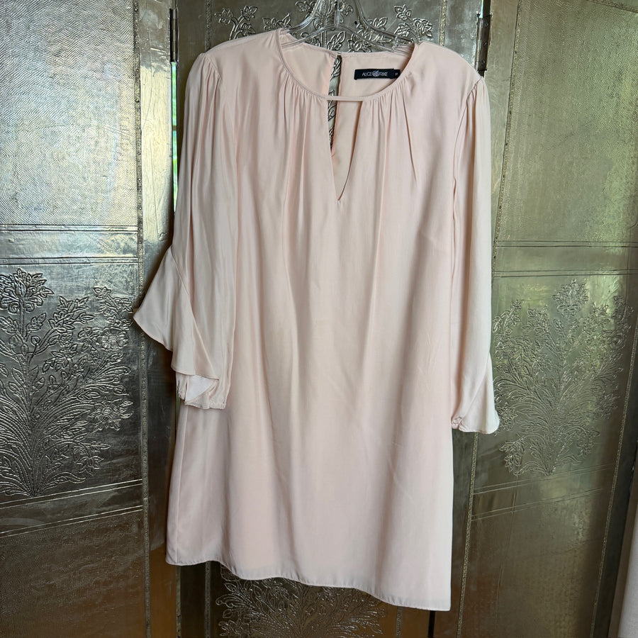 112 - Alice + Olivia Blush Silk Dress Size M — photo 1: front view