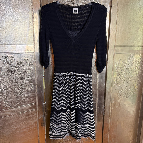 M Missoni Black and White Chevron V-Neck 3/4-Sleeve Knit Dress — front