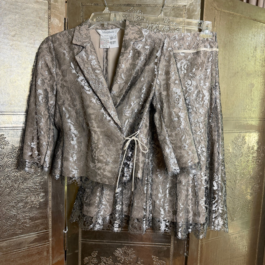 128 - MaxMara Gray Skirt Suit Size USA 4 (F 36, GB 6; jacket I 38, skirt I 36) — photo 1: front view