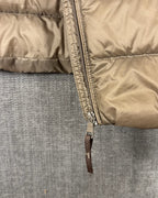 11 - Uniqlo Gold Ultra Light Down Puffer Vest — photo 3: detail view