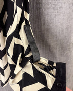 Alice & Trixie Black and Cream Chevron Long-Sleeve Blouse Size L — detail sleeve cuff button