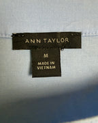 104 - Ann Taylor Blue Cotton-Blend Blouse Size M — photo 4: tag view