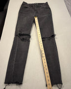 83 - Madewell 9-Inch High-Rise Skinny Distressed Jeans Size 27 — photo 6: detail view