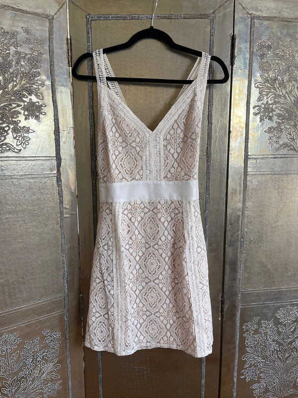 Fringe White Lace V Neck Dress Size 0P photo 2