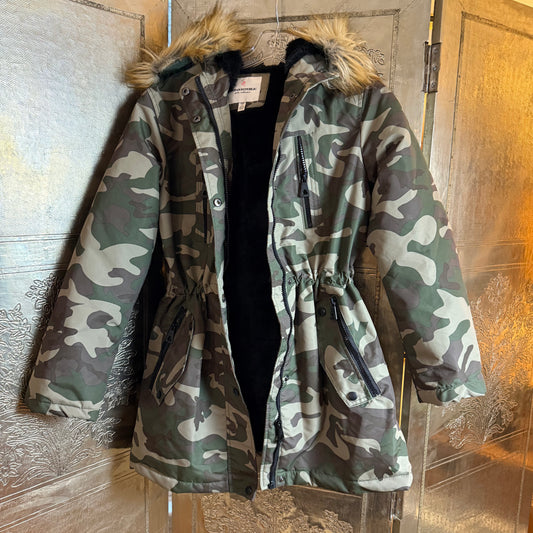 Urban Republic Girls Camo Parka Jacket with Faux Fur Trim Size 14/16