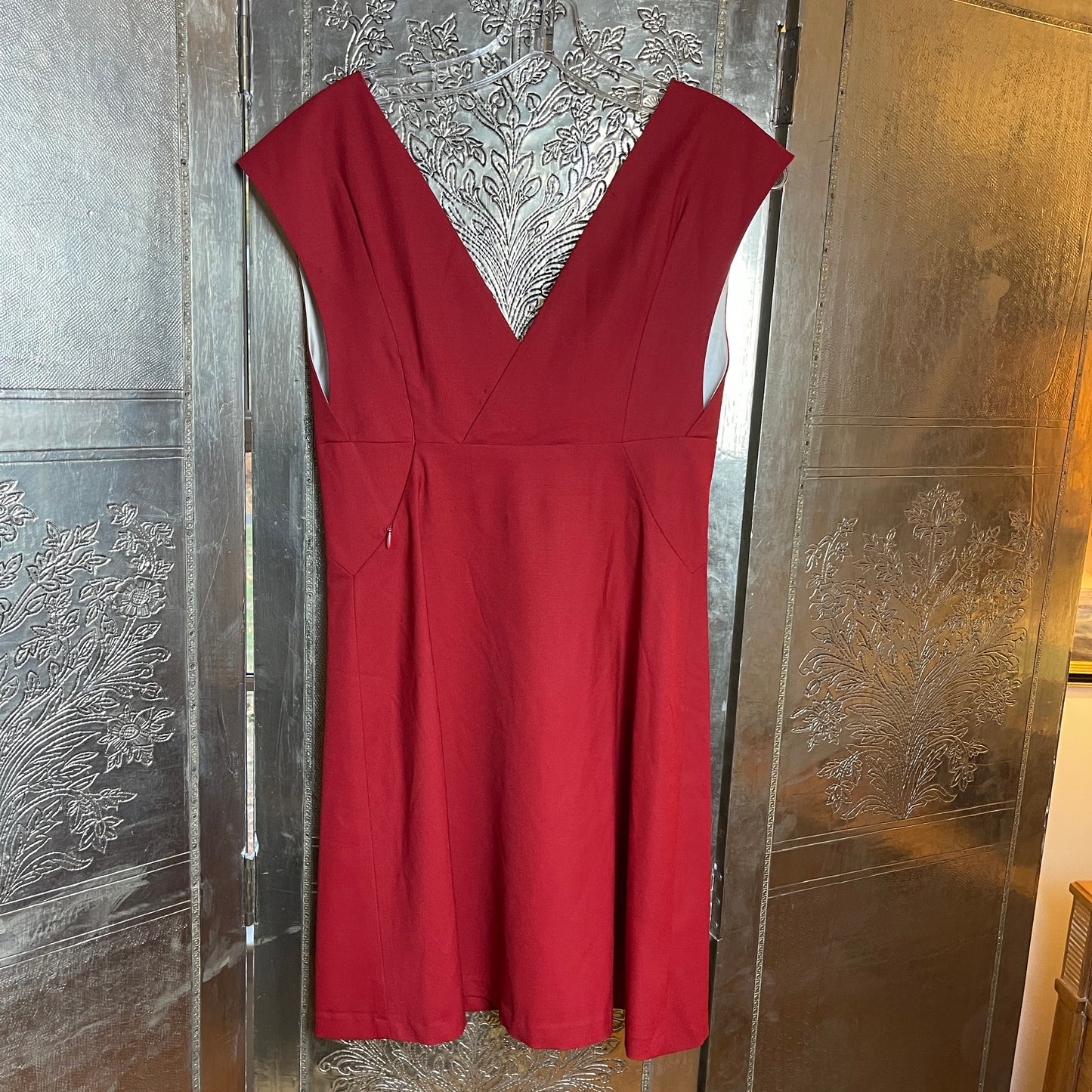 Anya Ponorovskaya Red sleeveless cocktail dress