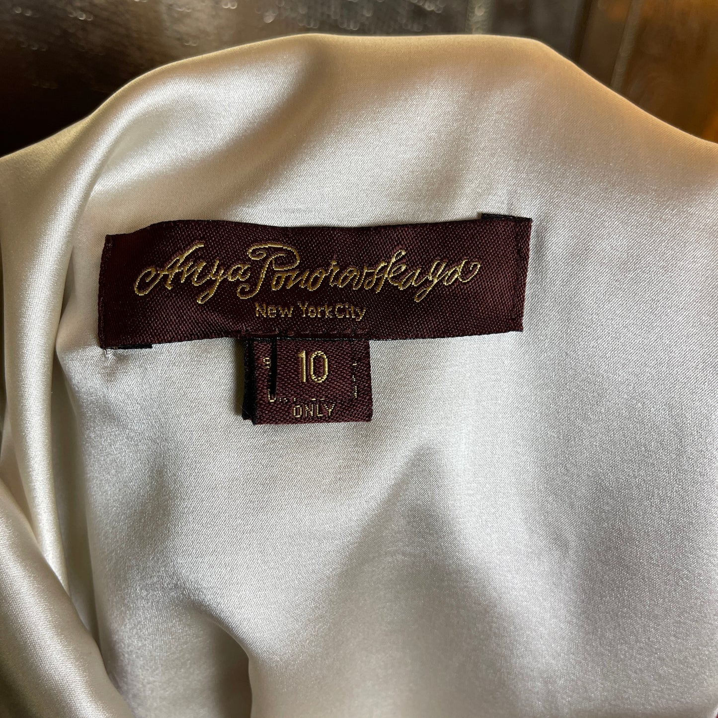 Anya Ponorovskaya Red sleeveless cocktail dress