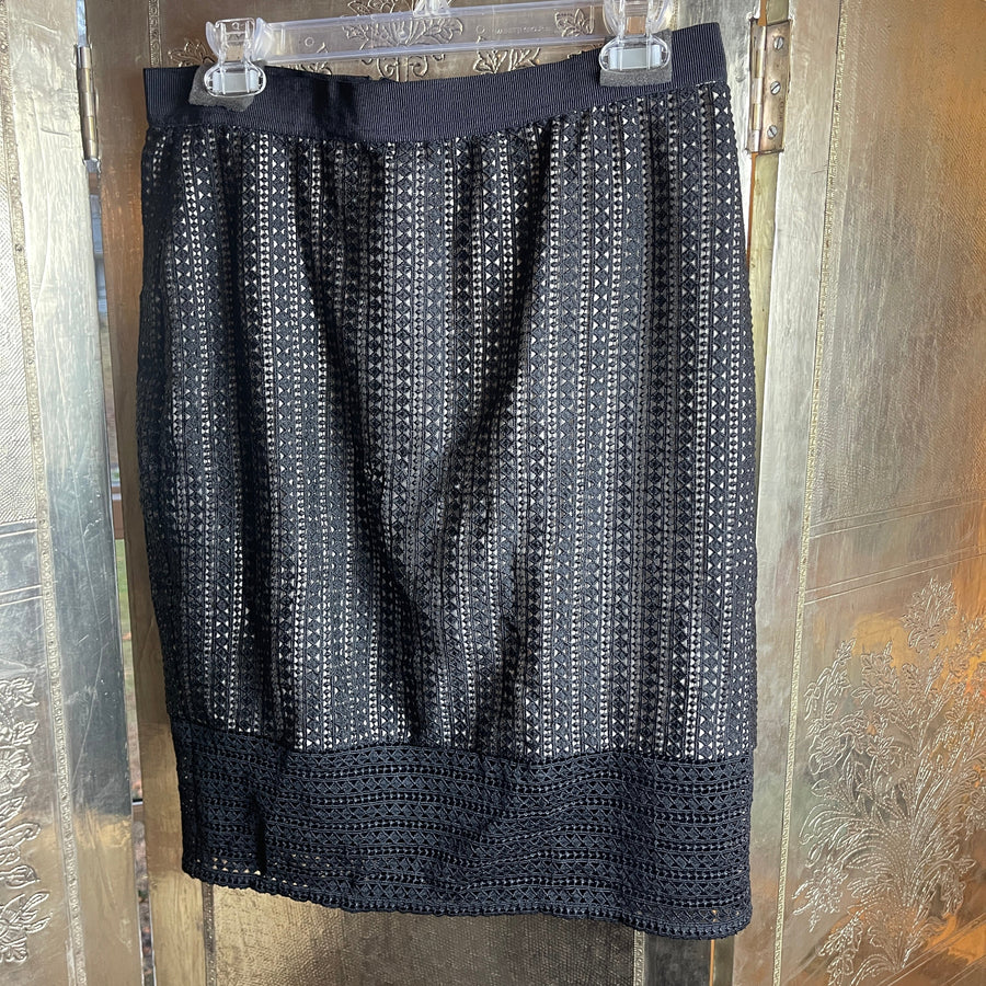 Ann Taylor Black Beaded Pencil Skirt Size 8 - back view