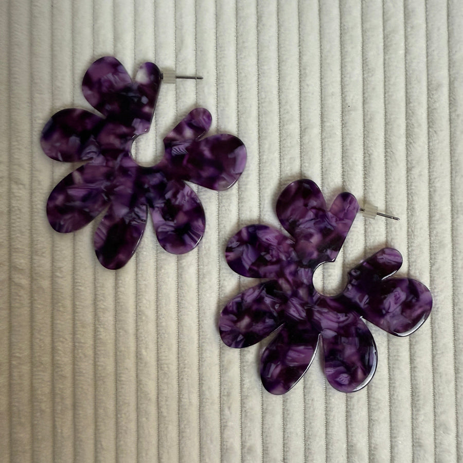 Paparazzi Flower Power Fantasy Purple Earrings - front view