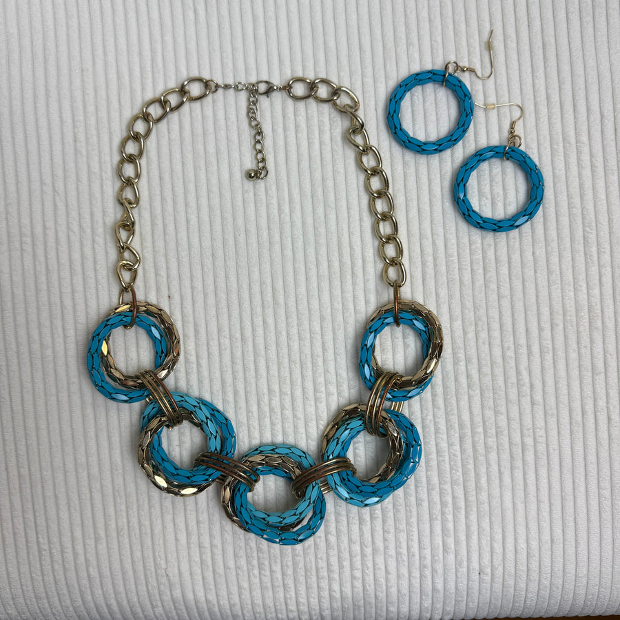 Paparazzi Blue Acrylic Circle Link Necklace Set - front view