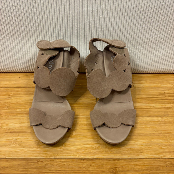 Pedro García Dyane Beige Suede Wedge Sandals Size 38 — 01 front