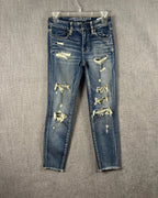 American Eagle Outfitters Distressed Jeans — 01 front