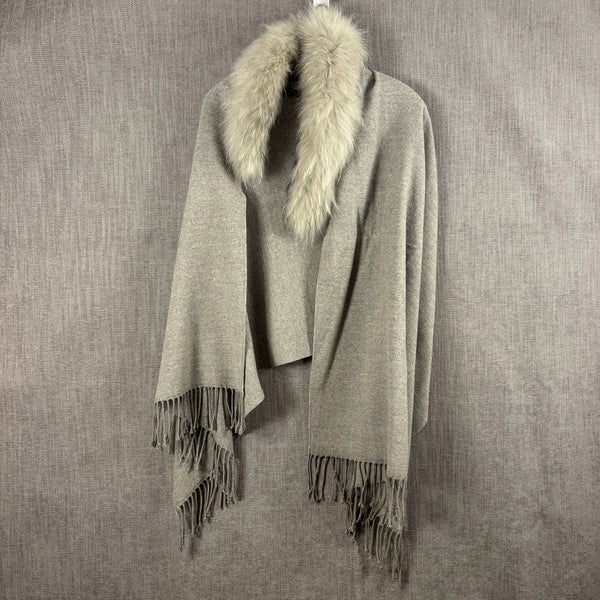 Positano Italia Gray Wool-Blend Wrap with Canadian Raccoon Trim — 01 front