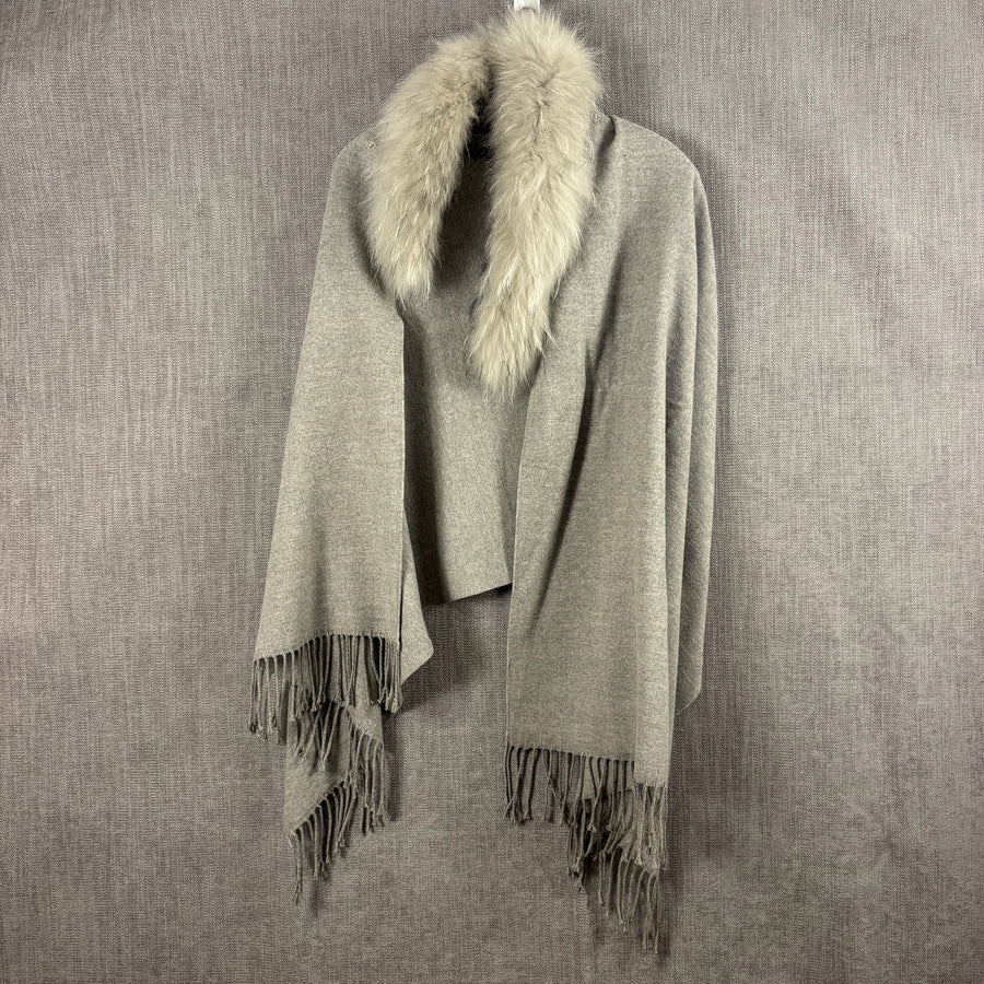 Positano Italia Gray Wool-Blend Wrap with Canadian Raccoon Trim — 01 front