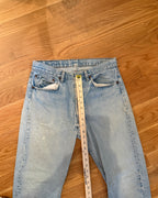 Light Wash Jeans — 02 back