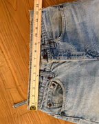 Light Wash Jeans — 05 detail 3