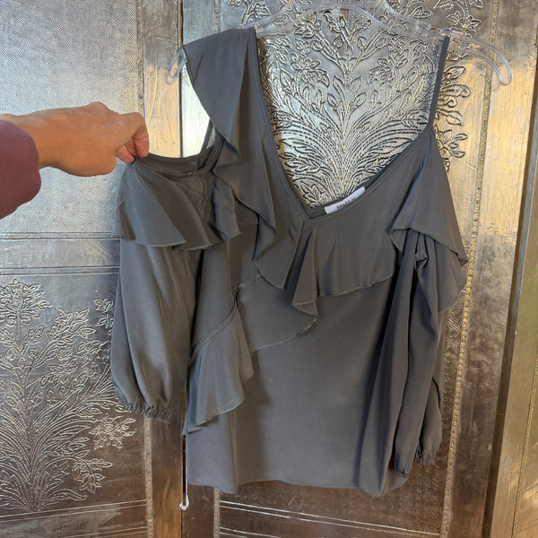 Bailey 44 Gray Ruffled Sleeveless Top Size Small — 01 front
