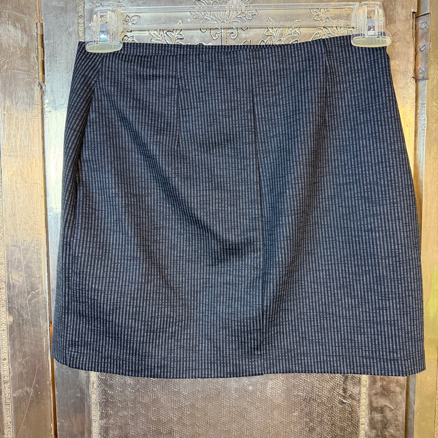 Bailey 44 Gray Skirt Size Small — 01 front