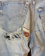 Light Wash Ripped Jeans — 03 detail