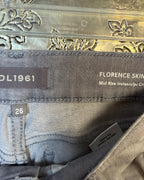 DL1961 Gray Jeans Size 25 — 05 tag 2