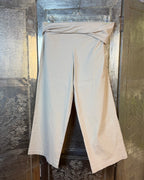 Beige Pants — 01 front