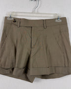 Olive Shorts — 01 front