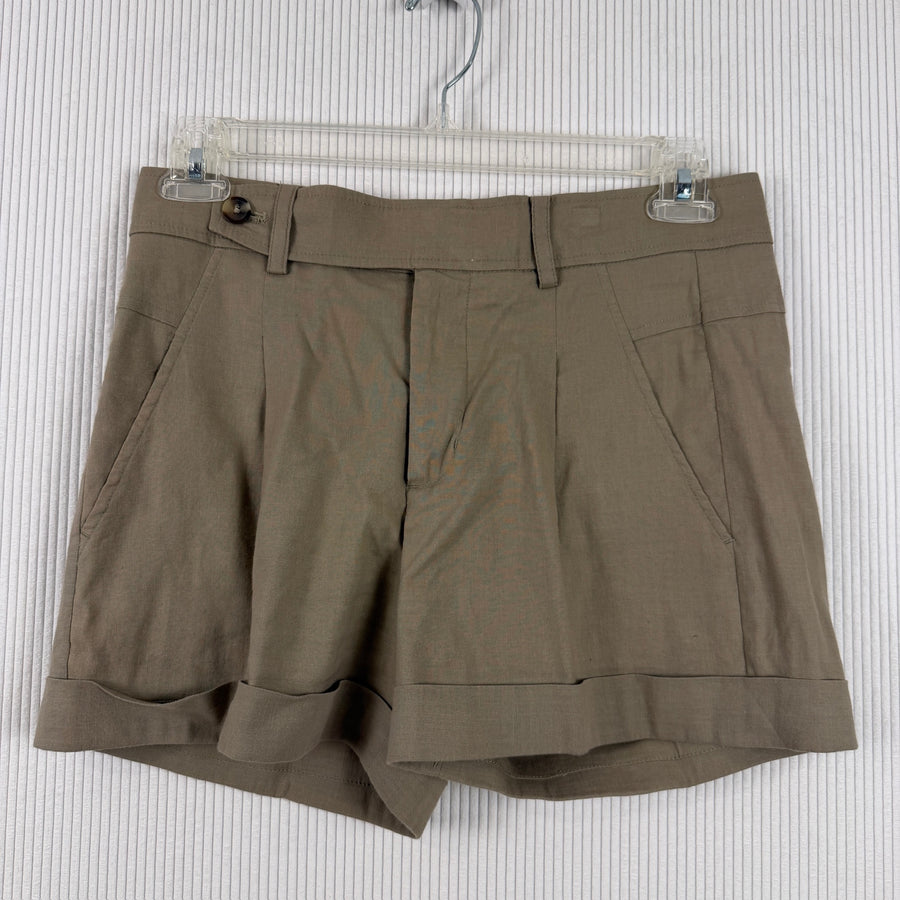 Olive Shorts — 01 front