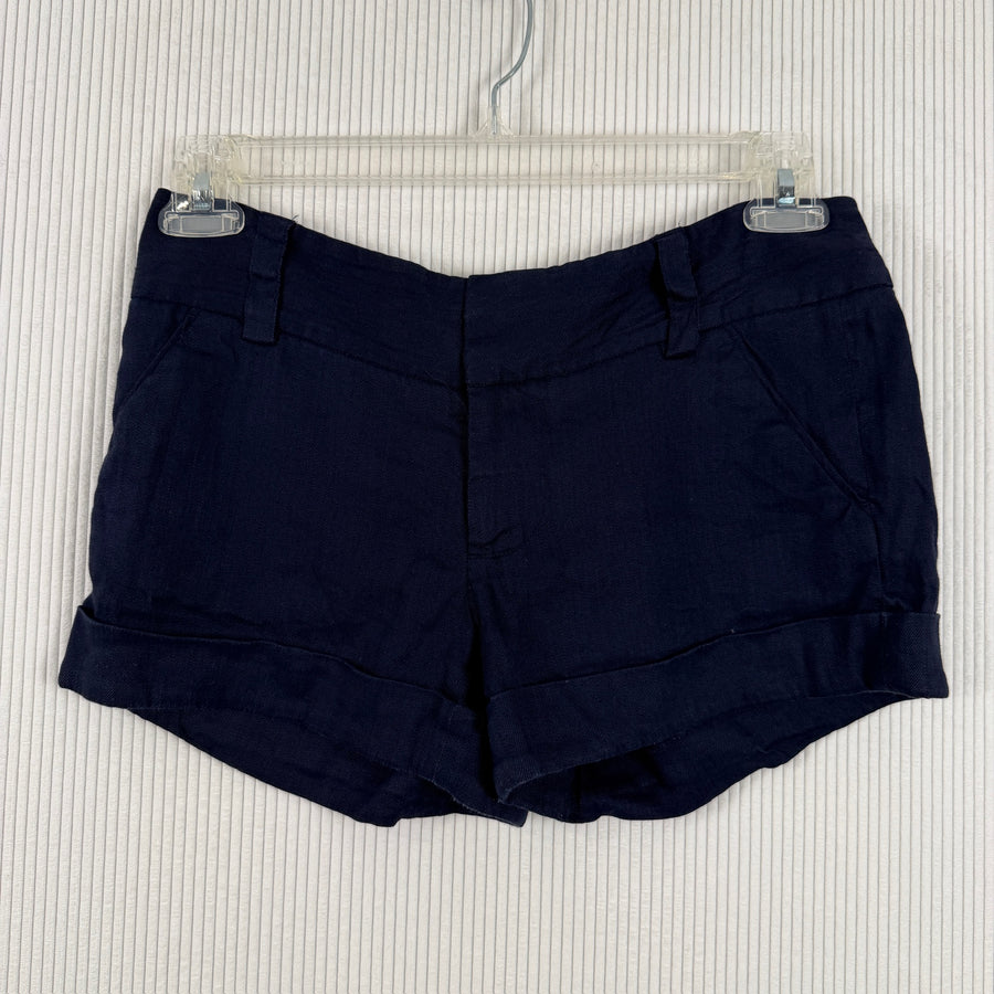 Alice + Olivia Navy Shorts 2 — 01 front