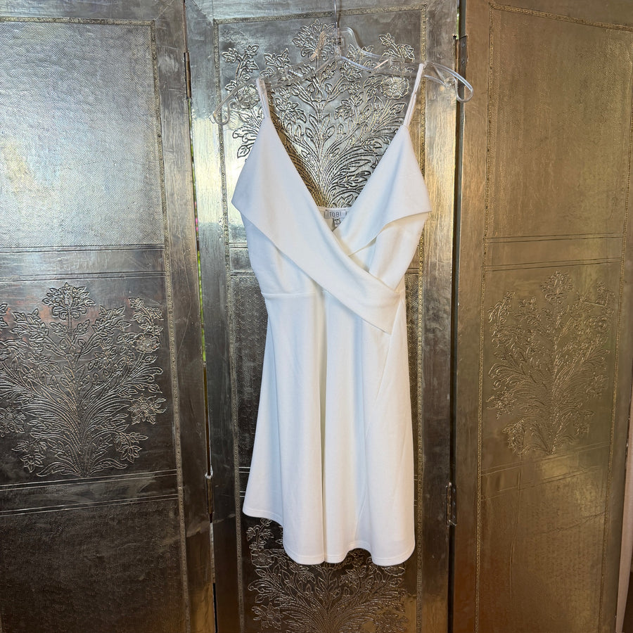Tobi Crossover Wrap-Front Mini Dress Size M — Front